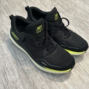 Skechers Go Run Ride 11 men's size 13
